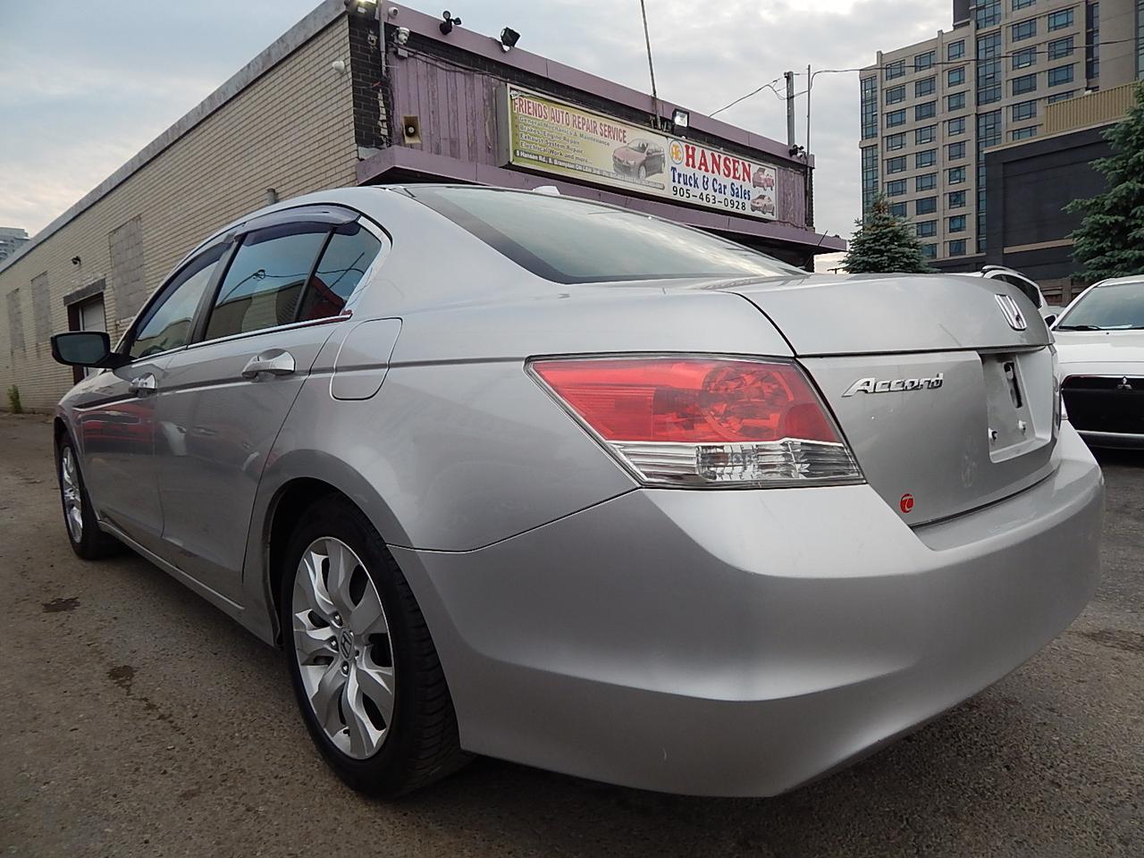 2009 Honda Accord EX-L Photo2