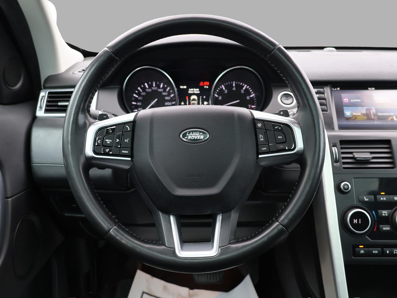 2016 Land Rover Discovery Sport HSE LUXURY AWD CERTIFIED *7 SEATS*L.R MAINTAIN* CAMERA NAV HEATED SEATS/STEERING BLUETOOTH PANO ROOF CRUISE ALLOYS Photo