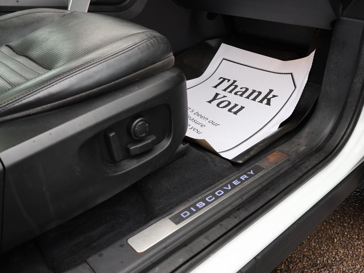 2016 Land Rover Discovery Sport HSE LUXURY AWD CERTIFIED *7 SEATS*L.R MAINTAIN* CAMERA NAV HEATED SEATS/STEERING BLUETOOTH PANO ROOF CRUISE ALLOYS Photo