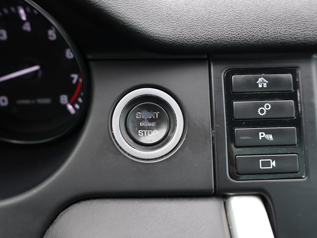 2016 Land Rover Discovery Sport HSE LUXURY AWD CERTIFIED *7 SEATS*L.R MAINTAIN* CAMERA NAV HEATED SEATS/STEERING BLUETOOTH PANO ROOF CRUISE ALLOYS Photo