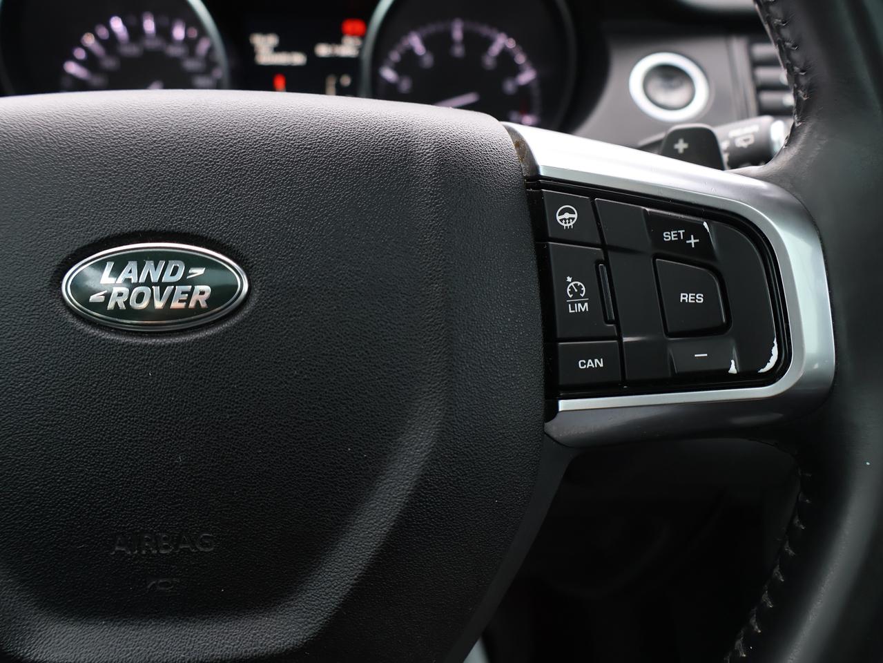 2016 Land Rover Discovery Sport HSE LUXURY AWD CERTIFIED *7 SEATS*L.R MAINTAIN* CAMERA NAV HEATED SEATS/STEERING BLUETOOTH PANO ROOF CRUISE ALLOYS Photo