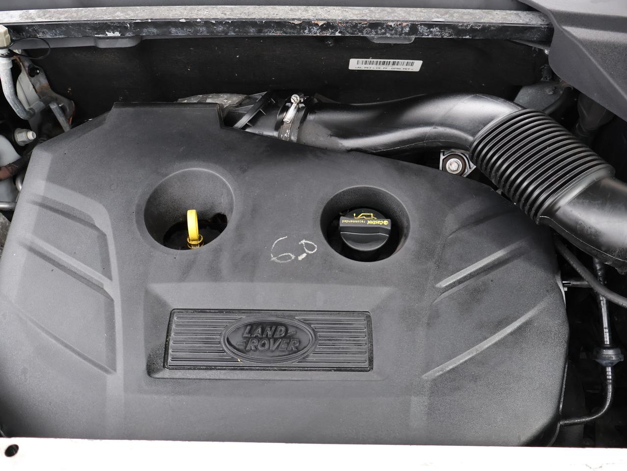 2016 Land Rover Discovery Sport HSE LUXURY AWD CERTIFIED *7 SEATS*L.R MAINTAIN* CAMERA NAV HEATED SEATS/STEERING BLUETOOTH PANO ROOF CRUISE ALLOYS Photo