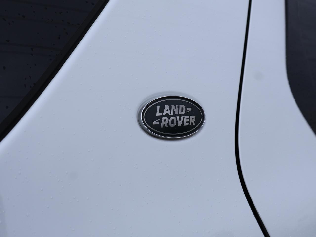 2016 Land Rover Discovery Sport HSE LUXURY AWD CERTIFIED *7 SEATS*L.R MAINTAIN* CAMERA NAV HEATED SEATS/STEERING BLUETOOTH PANO ROOF CRUISE ALLOYS Photo