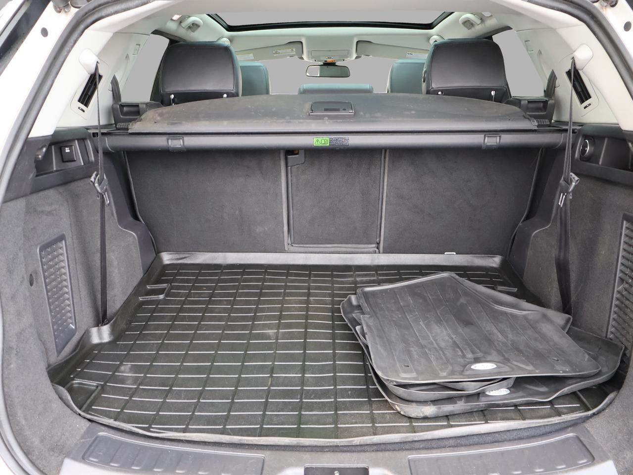 2016 Land Rover Discovery Sport HSE LUXURY AWD CERTIFIED *7 SEATS*L.R MAINTAIN* CAMERA NAV HEATED SEATS/STEERING BLUETOOTH PANO ROOF CRUISE ALLOYS Photo