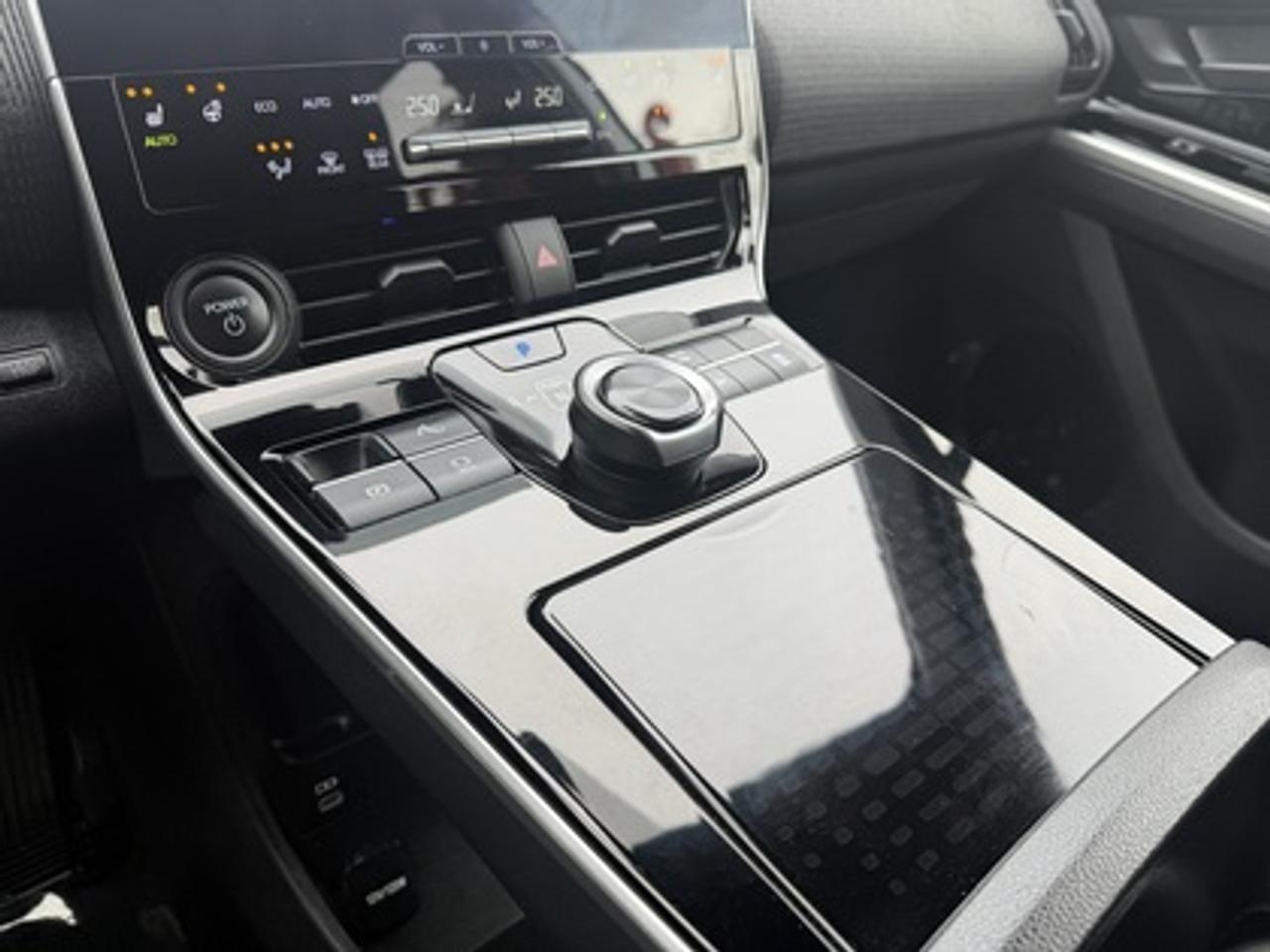 2023 Toyota bZ4X LE FWD Photo