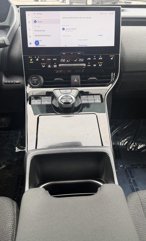 2023 Toyota bZ4X LE FWD Photo