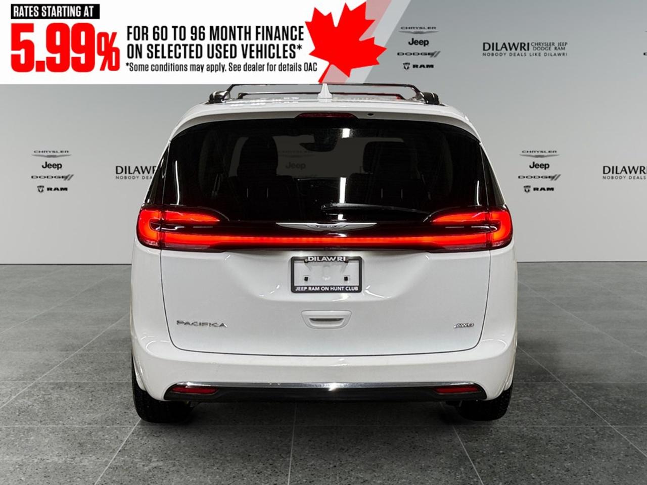 2022 Chrysler Pacifica TOURING L AWD Photo3