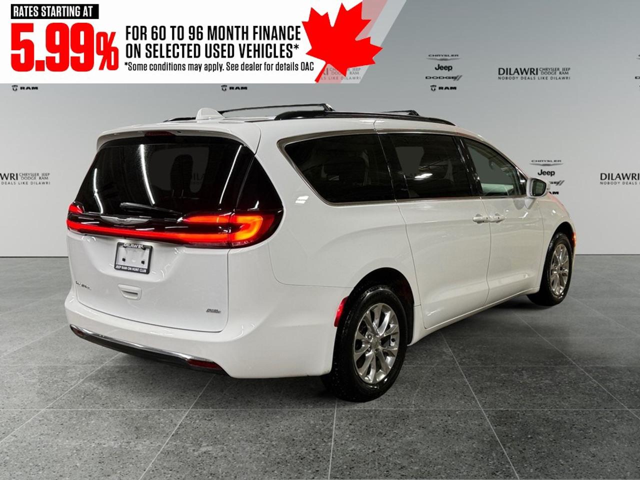 2022 Chrysler Pacifica TOURING L AWD Photo