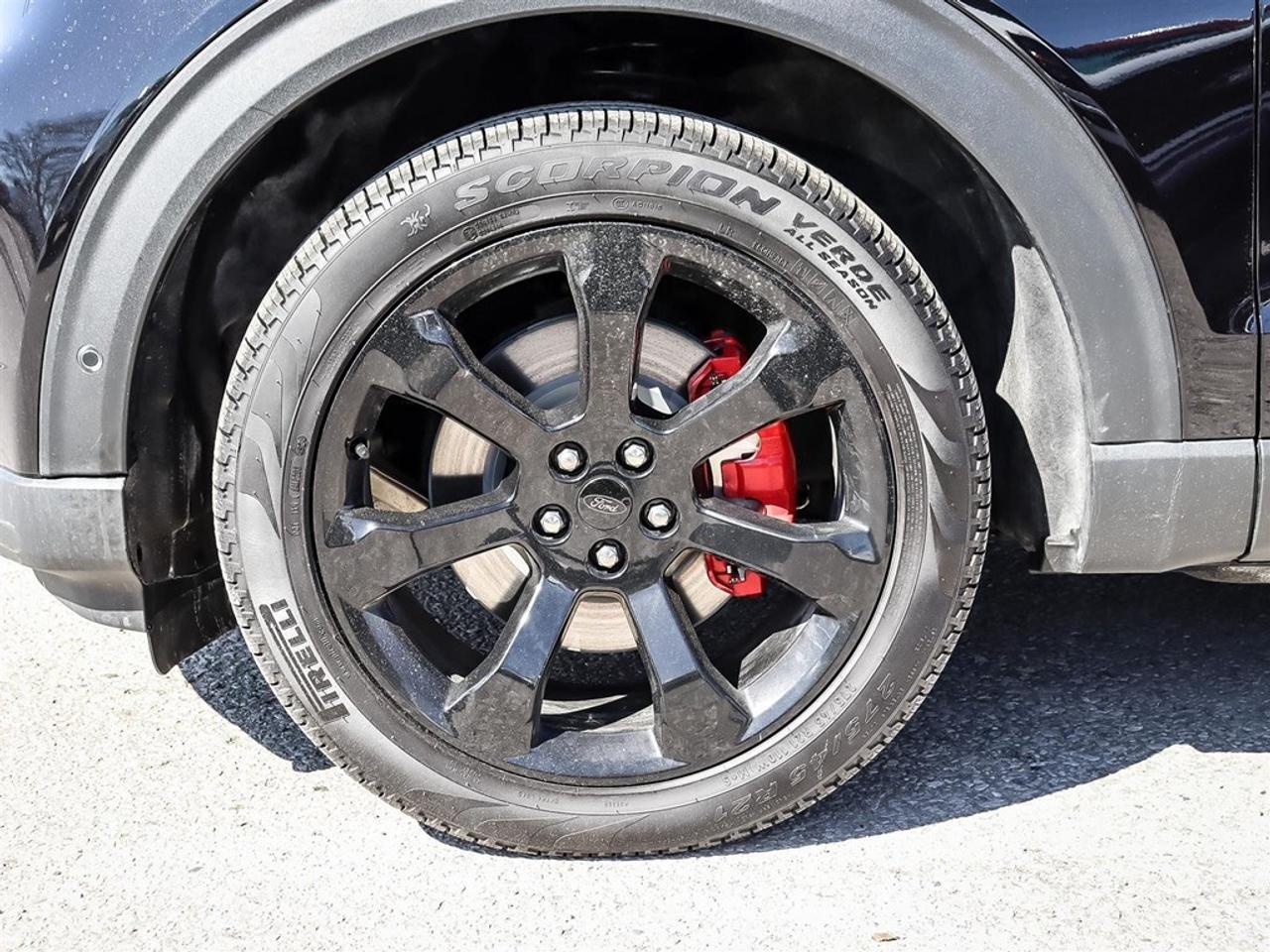 2022 Ford Explorer ST 4WD Photo
