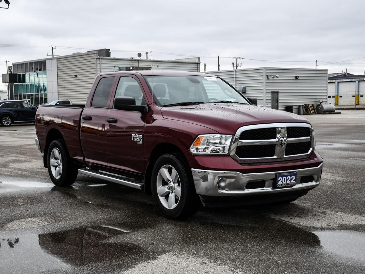 2022 RAM 1500 Classic Tradesman 4x4 Quad Cab 6'4" Box Photo4