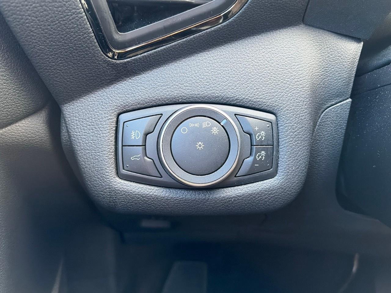 2018 Ford Escape Titanium 4WD Photo