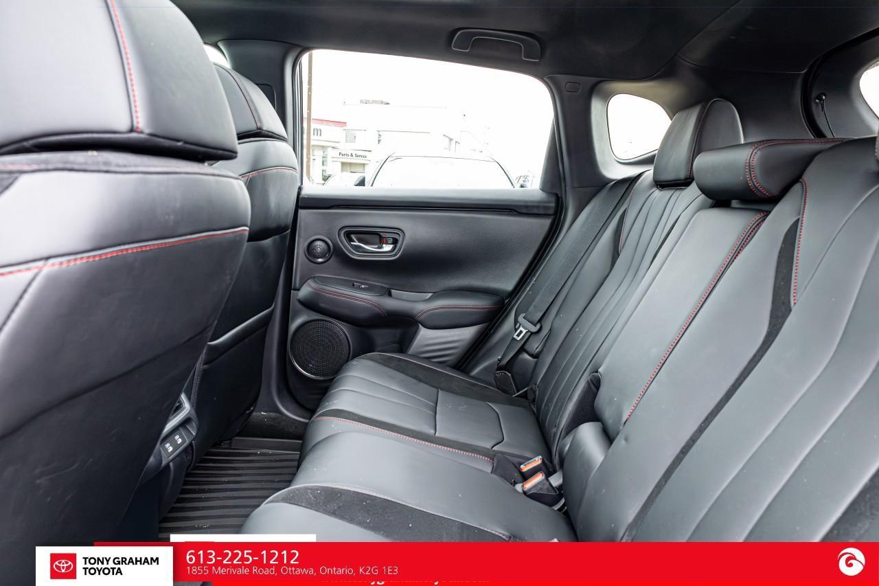 2025 Acura ADX Platinum Elite A-Spec Photo