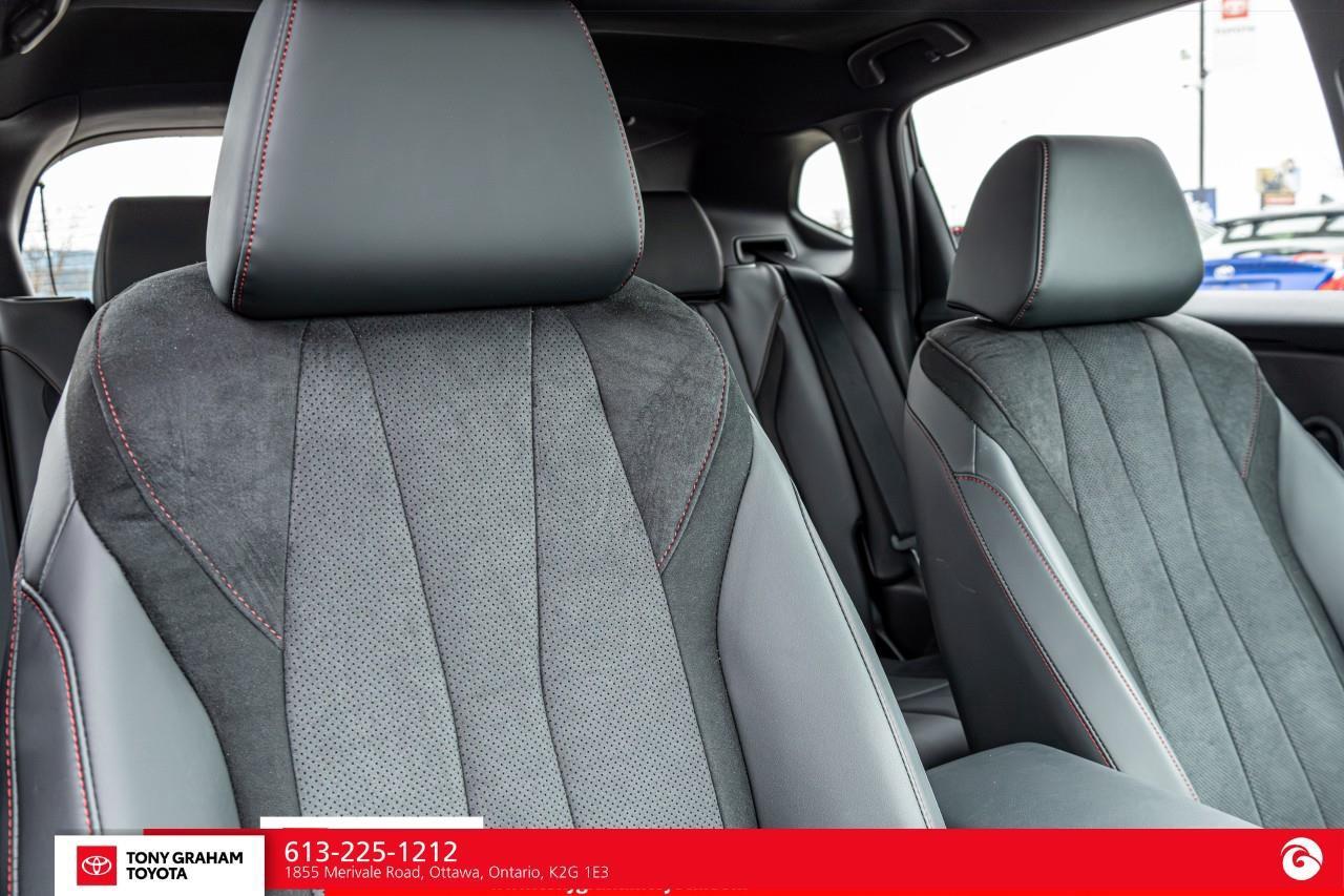 2025 Acura ADX Platinum Elite A-Spec Photo