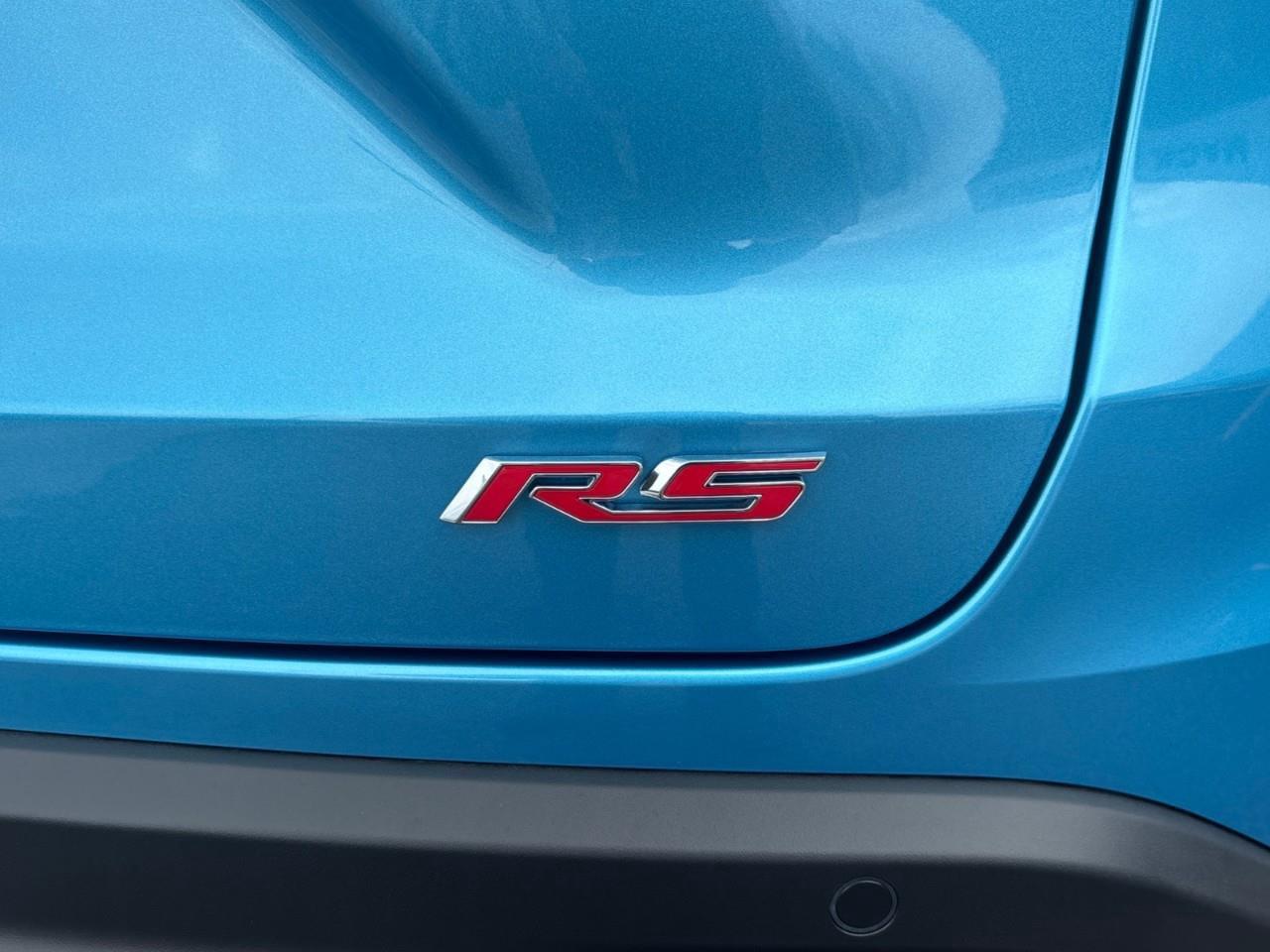 2026 Chevrolet Trax 1RS New 2026 5 Passenger FWD SUV With Heated Front Seats, Heated Steering Wheel, 18 Aluminum Wheels, 8 Colour Touchscreen Radio with Wireless Apple CarPlay and Android Auto Photo