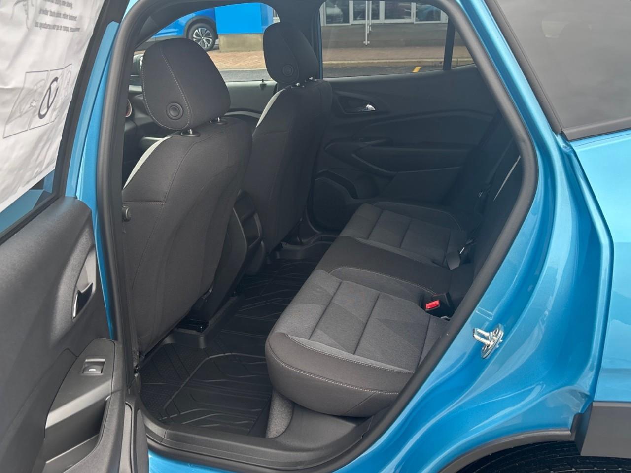 2026 Chevrolet Trax 1RS New 2026 5 Passenger FWD SUV With Heated Front Seats, Heated Steering Wheel, 18 Aluminum Wheels, 8 Colour Touchscreen Radio with Wireless Apple CarPlay and Android Auto Photo