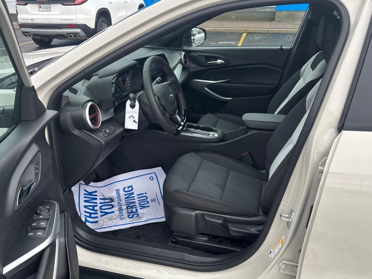 2026 Chevrolet Trax 1RS New 2026 5 Passenger FWD SUV With Heated Front Seats, Heated Steering Wheel, 18 Aluminum Wheels, 8 Colour Touchscreen Radio with Wireless Apple CarPlay and Android Auto Photo