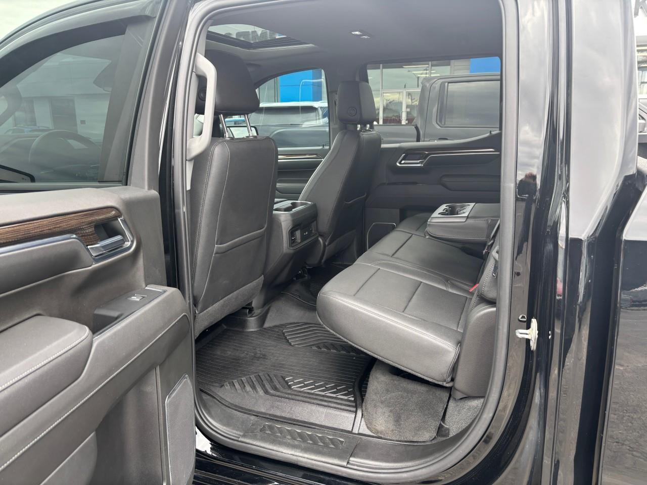2022 Chevrolet Silverado 1500 LT Trail Boss Used 2022 Gas Powered 6.2L V8 Crew Cab 4X4 Truck with Factory 2 Lift Kit, Spray-In Bedliner, Leather Heated Front Seats, Heated Steering Wheel, Power Sunroof, and a 13.4 Diagonal Touchscreen Radio wit Photo