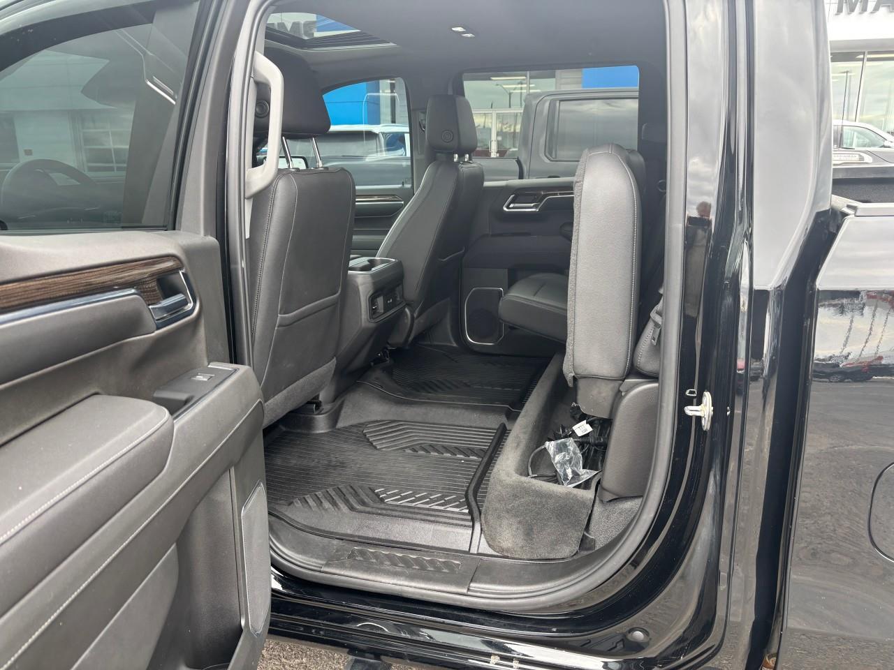 2022 Chevrolet Silverado 1500 LT Trail Boss Used 2022 Gas Powered 6.2L V8 Crew Cab 4X4 Truck with Factory 2 Lift Kit, Spray-In Bedliner, Leather Heated Front Seats, Heated Steering Wheel, Power Sunroof, and a 13.4 Diagonal Touchscreen Radio wit Photo