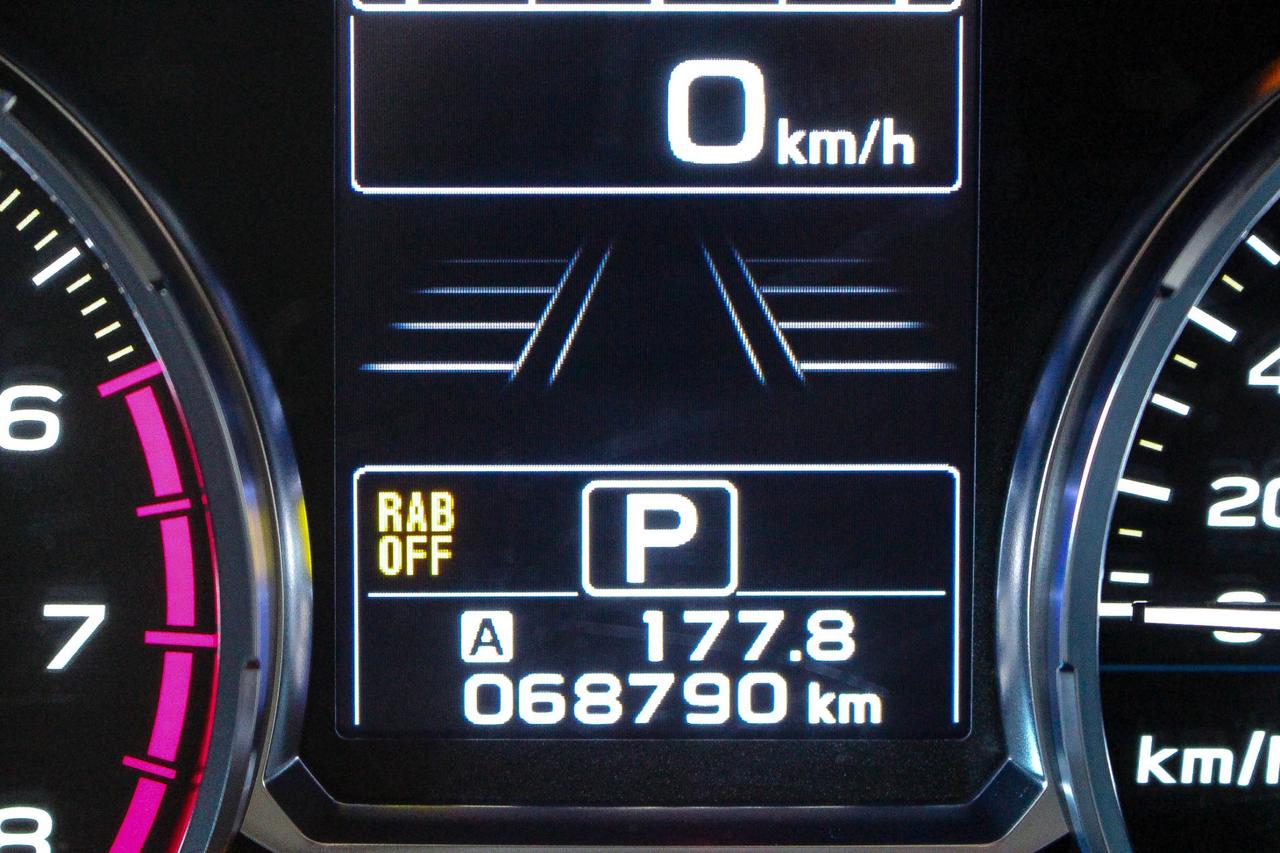 2018 Subaru Forester 2.5i Touring LOW KMS - HEATED FRONT SEATS - CLOTH SEATS - CLEAN CARFAX Photo