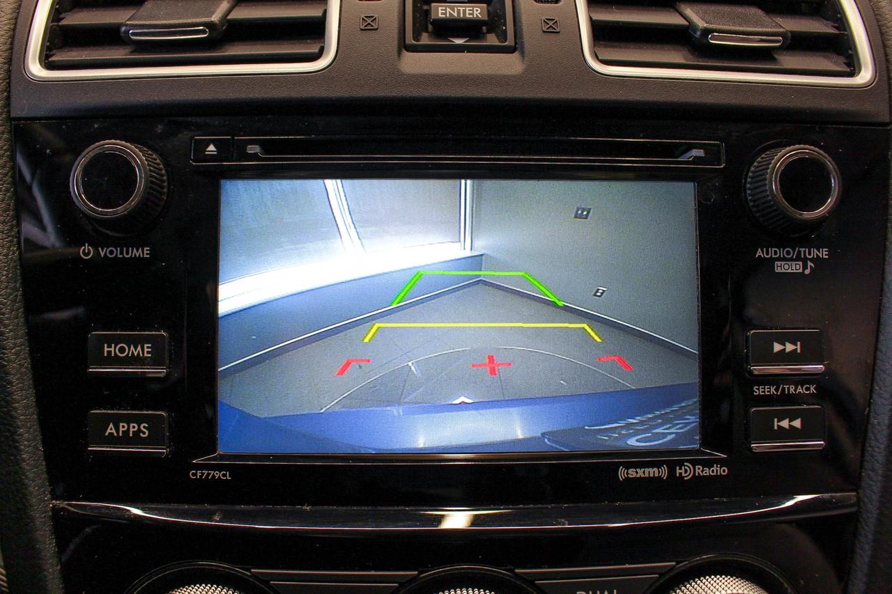 2018 Subaru Forester 2.5i Touring LOW KMS - HEATED FRONT SEATS - CLOTH SEATS - CLEAN CARFAX Photo