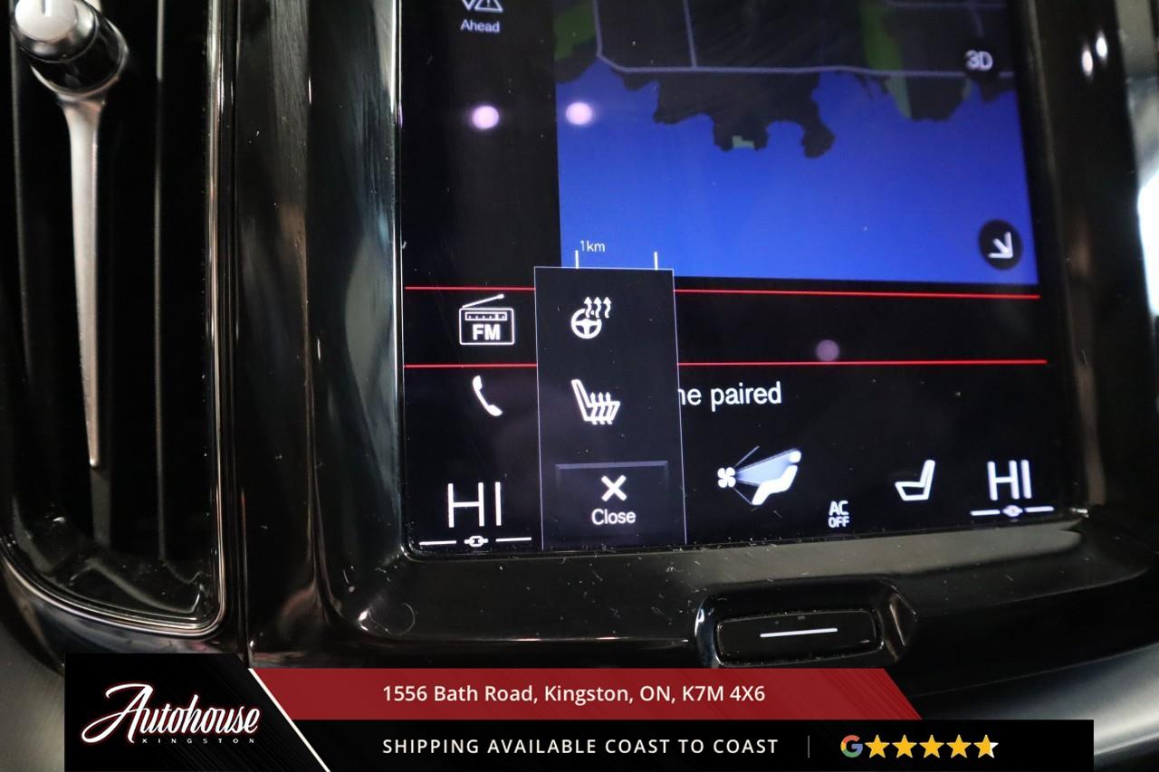 2021 Volvo XC60 T6 Momentum NAVIGATION - LEATHER Photo
