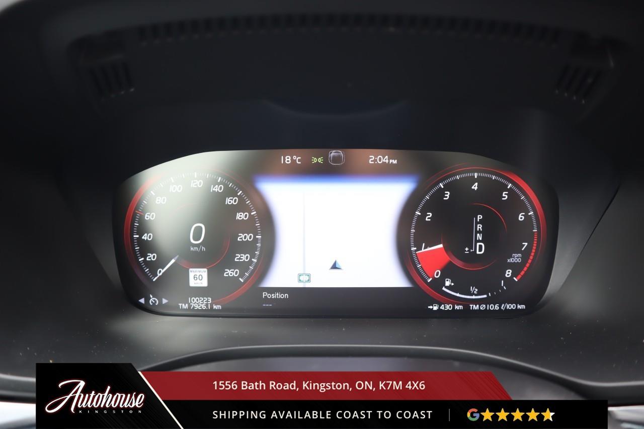 2021 Volvo XC60 T6 Momentum NAVIGATION - LEATHER Photo