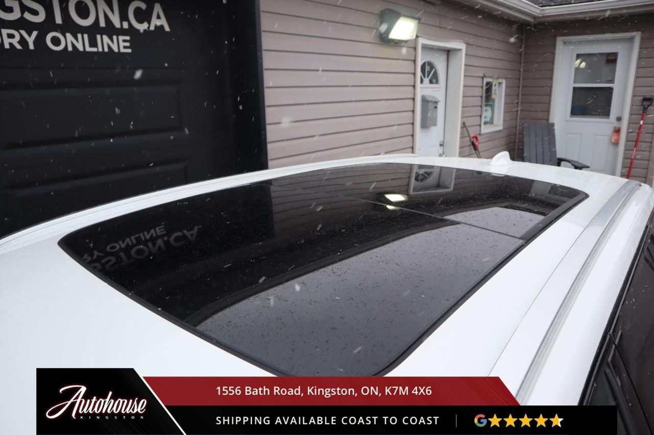 2024 Volvo V60 Cross Country B5 Ultimate ULTIMATE PKG - PANORAMIC SUNROOF Photo