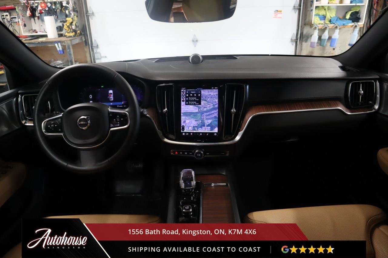 2024 Volvo V60 Cross Country B5 Ultimate ULTIMATE PKG - PANORAMIC SUNROOF Photo