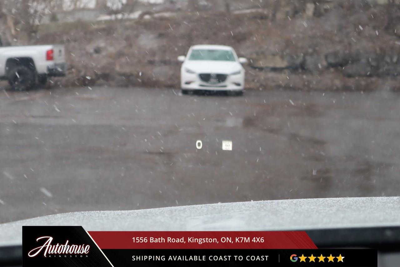 2024 Volvo V60 Cross Country B5 Ultimate ULTIMATE PKG - PANORAMIC SUNROOF Photo