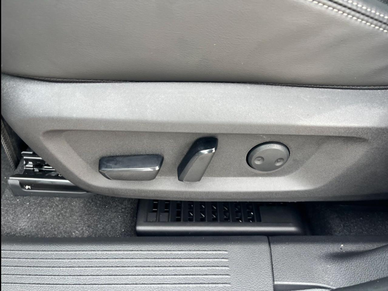 2026 Nissan Rogue AWD Platinum Photo