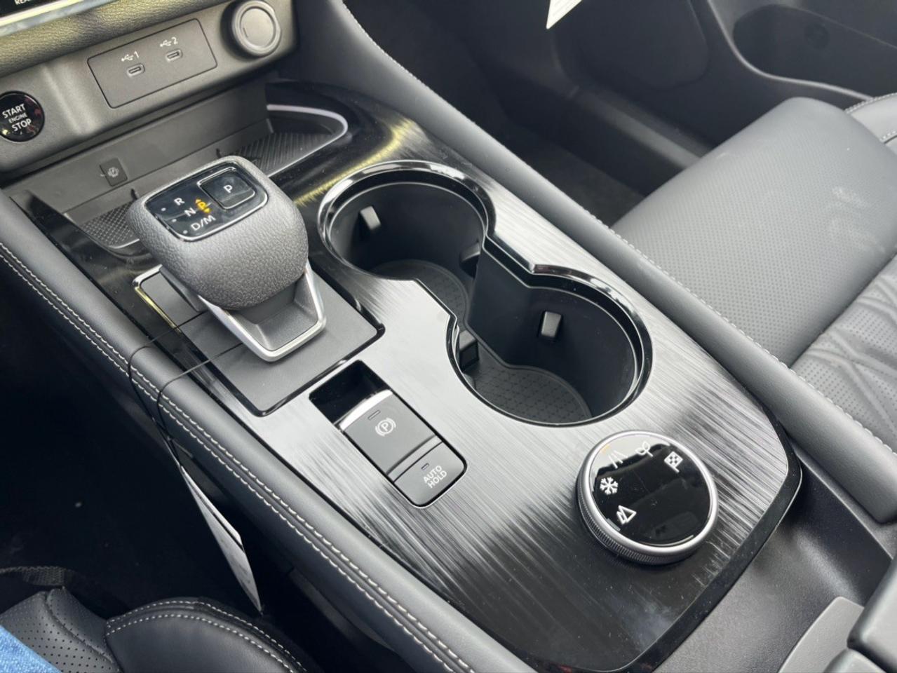 2026 Nissan Rogue AWD Platinum Photo