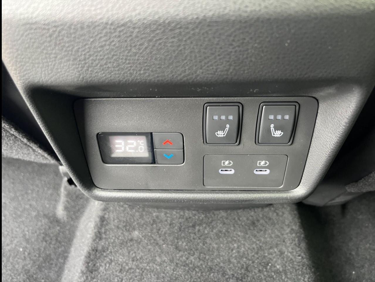 2026 Nissan Rogue AWD Platinum Photo