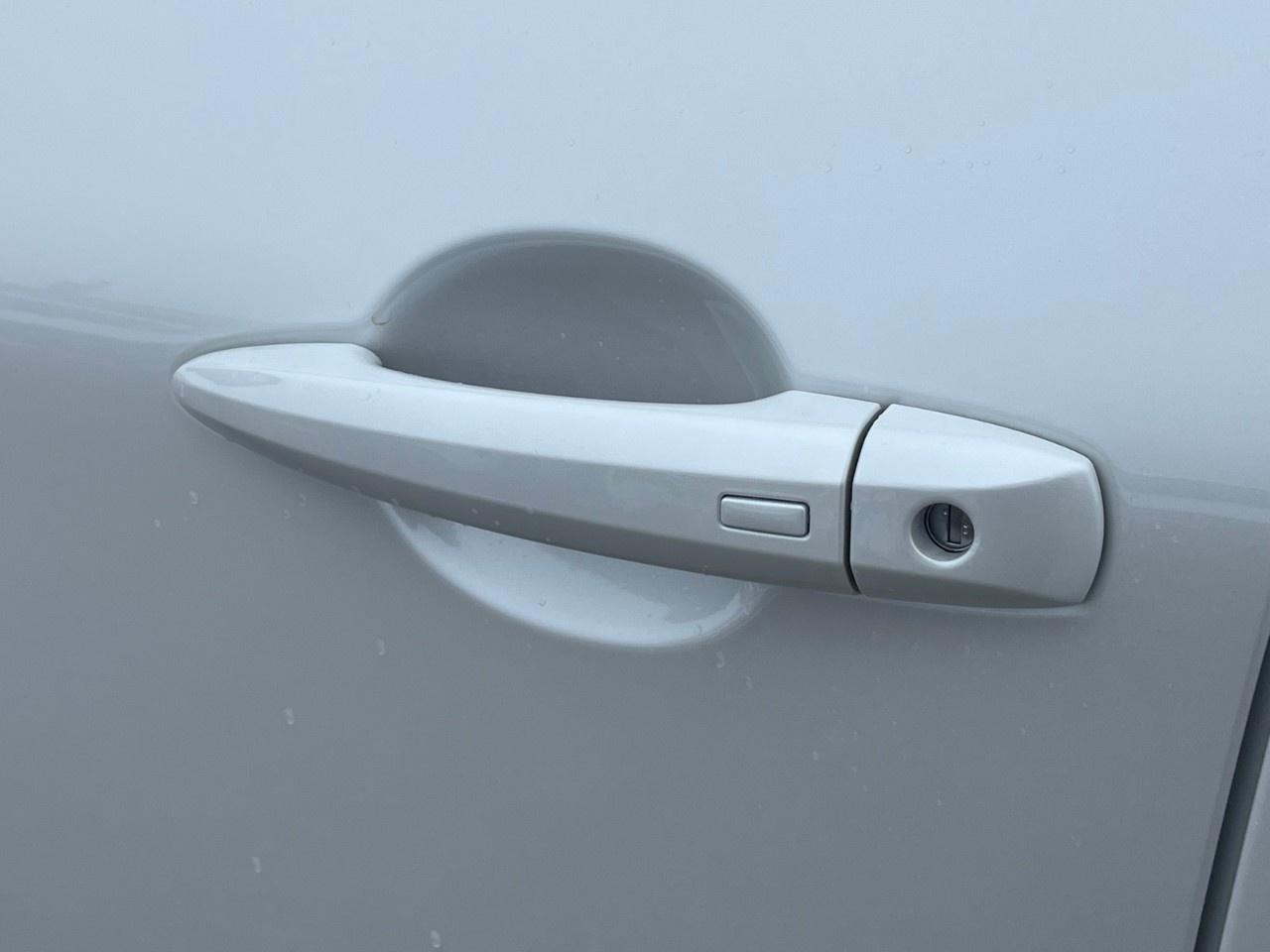 2026 Nissan Rogue AWD Platinum Photo