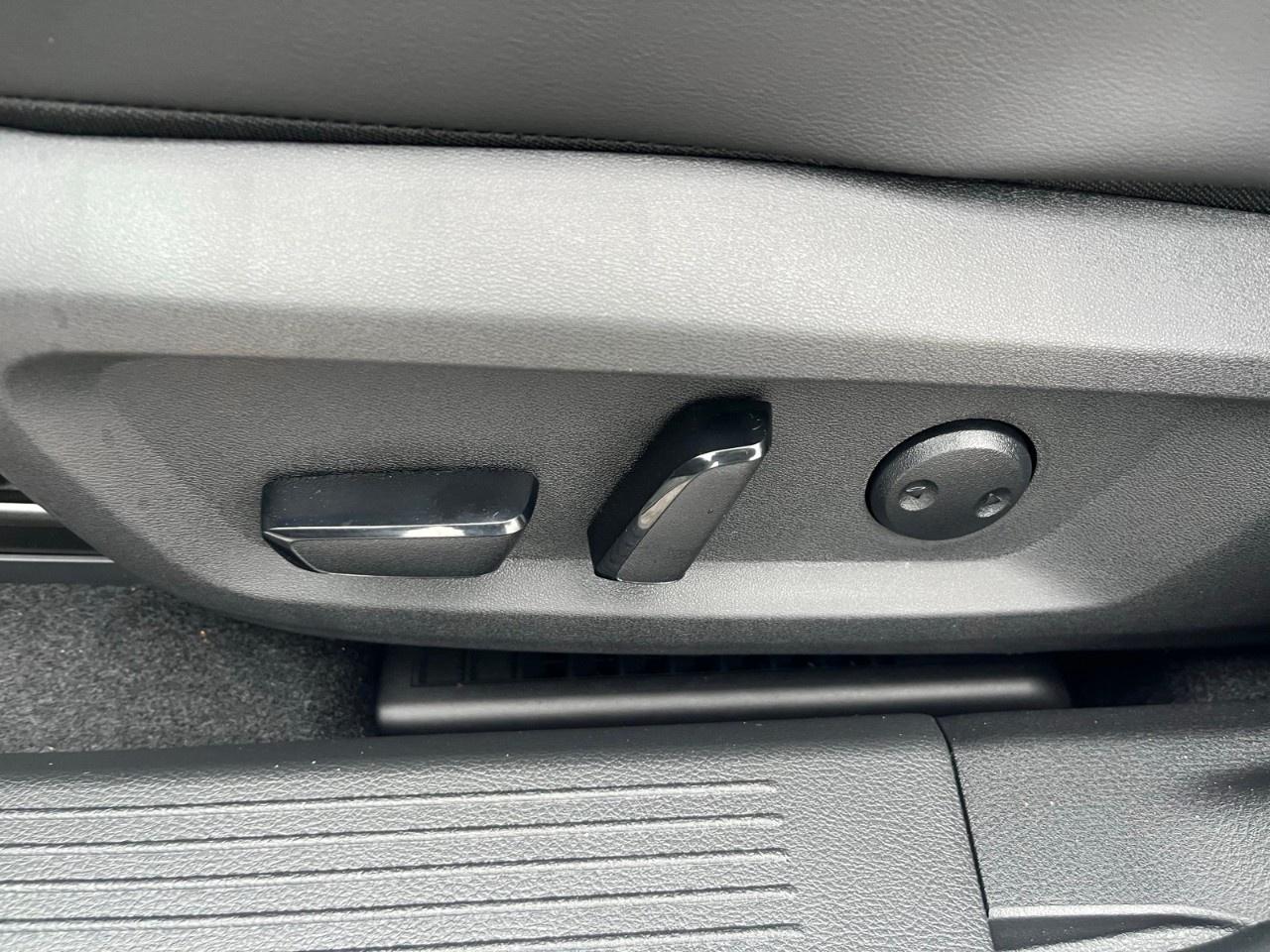 2026 Nissan Rogue AWD Platinum Photo