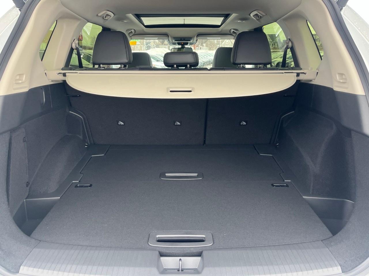 2026 Nissan Rogue AWD Platinum Photo