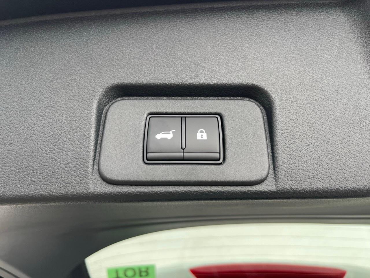 2026 Nissan Rogue AWD Platinum Photo