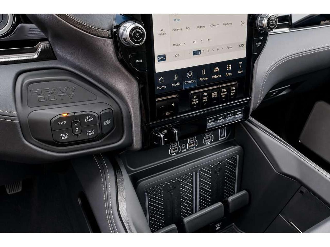 2026 RAM 2500 REBEL | 6.7L Diesel | Leather | Sunroof | Level 2 Photo