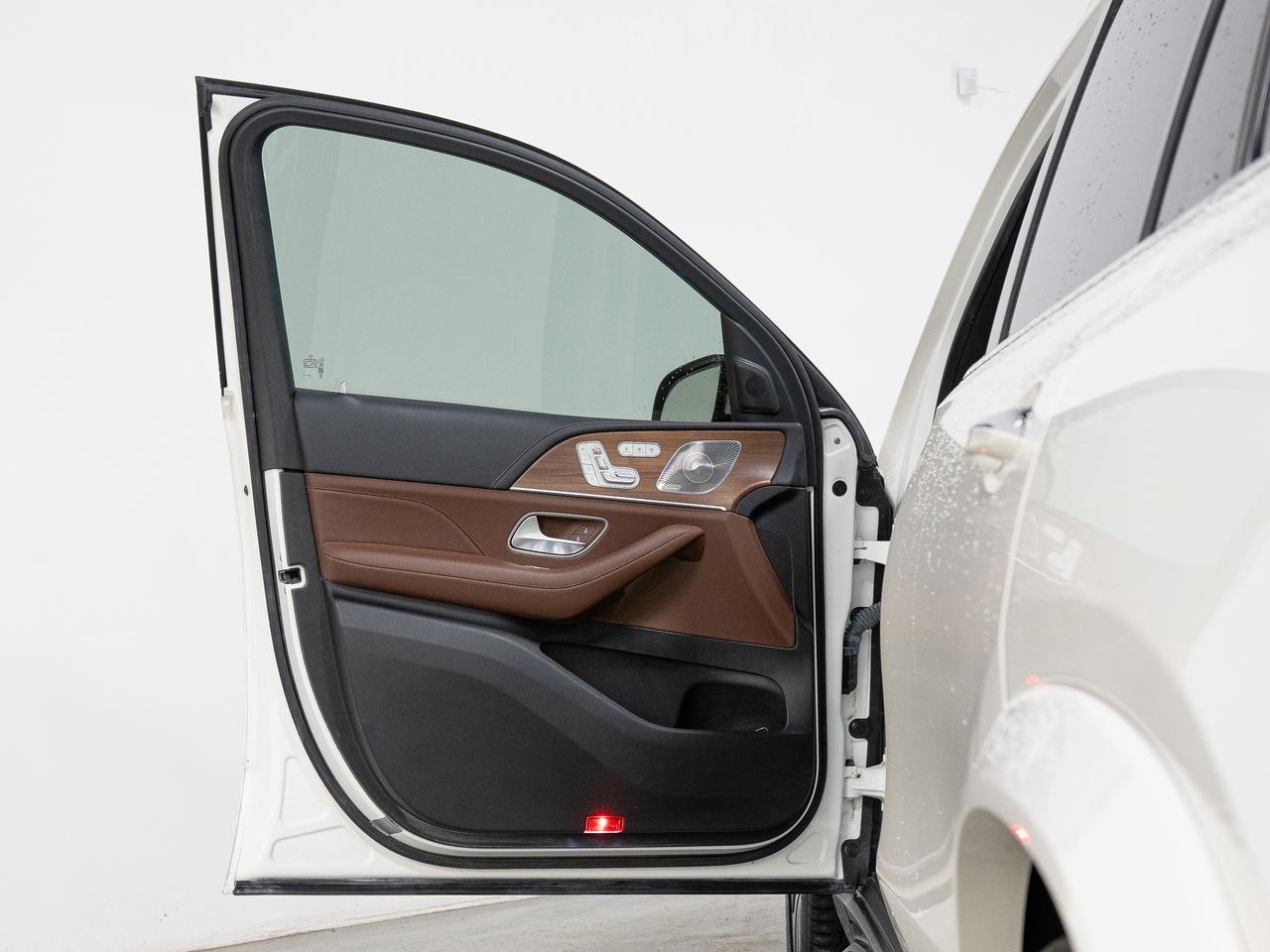 2024 Mercedes-Benz GLS 450 | AMG PKG | 7 PASS | EXCLUSIVE PKG | 22 IN Photo