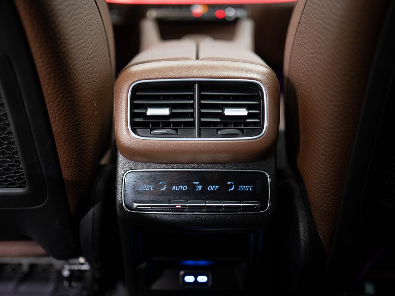 2024 Mercedes-Benz GLS 450 | AMG PKG | 7 PASS | EXCLUSIVE PKG | 22 IN Photo