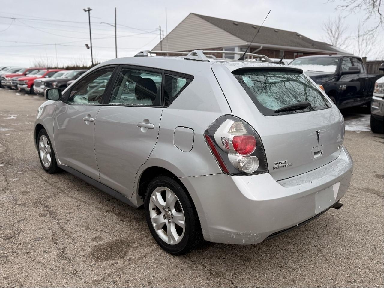 2009 Pontiac Vibe  Photo