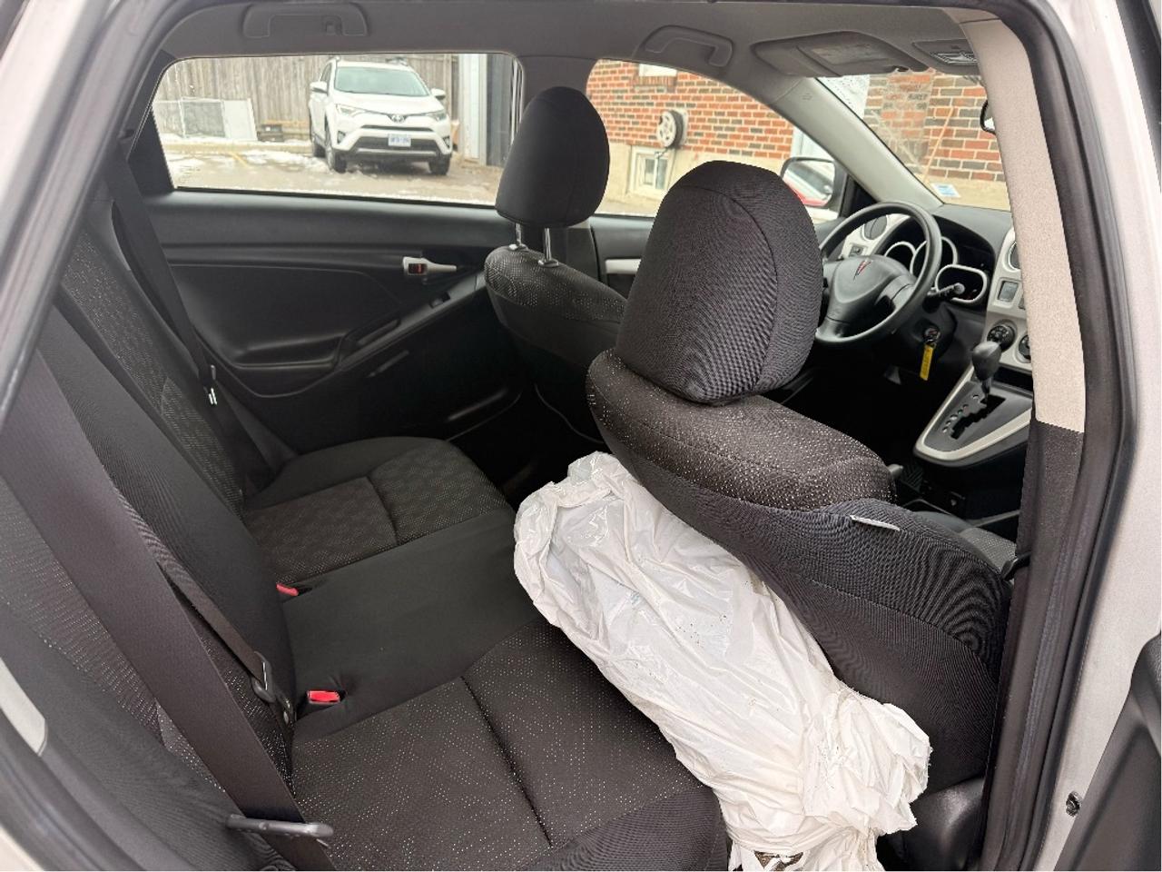 2009 Pontiac Vibe  Photo