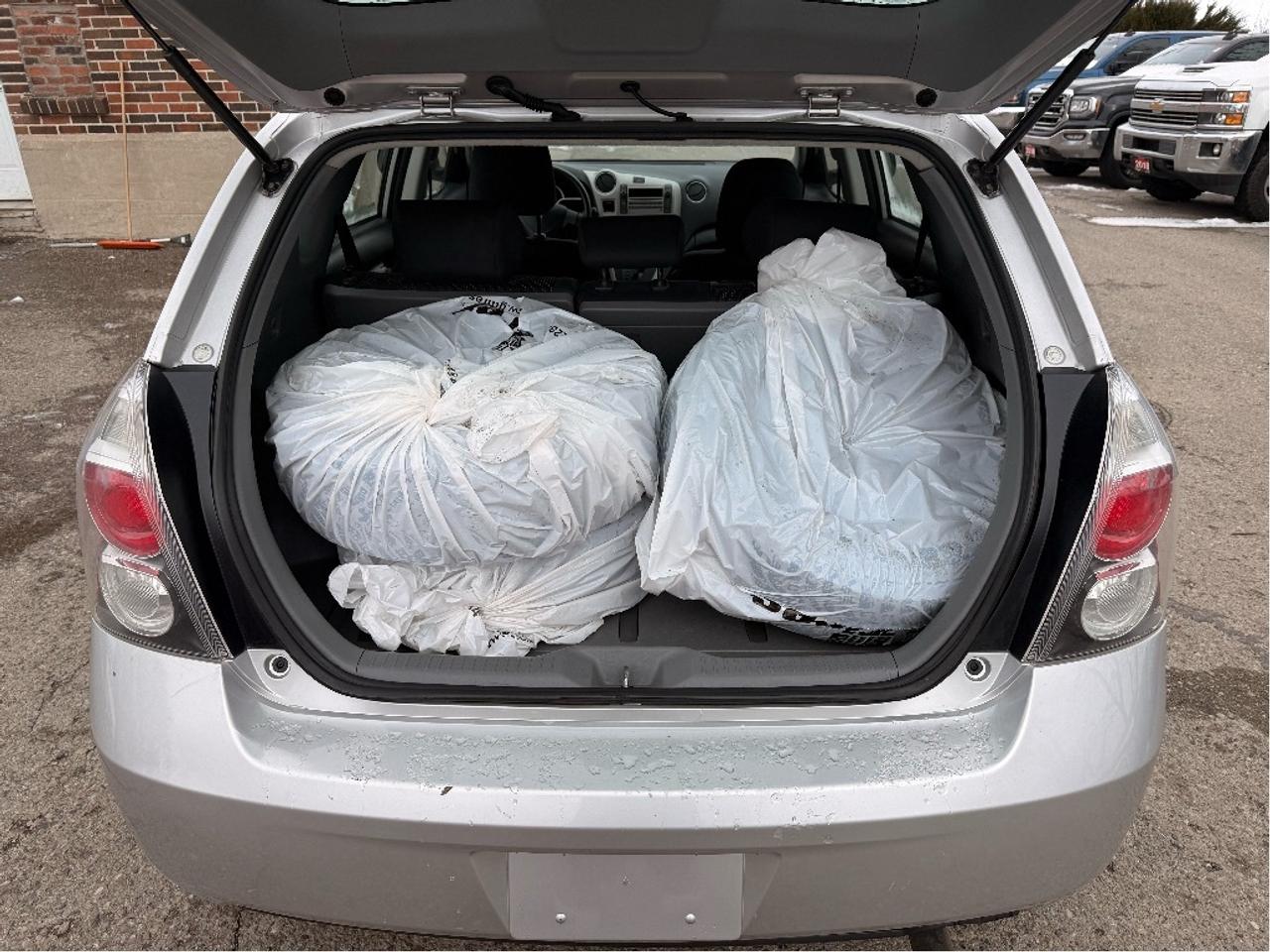 2009 Pontiac Vibe  Photo