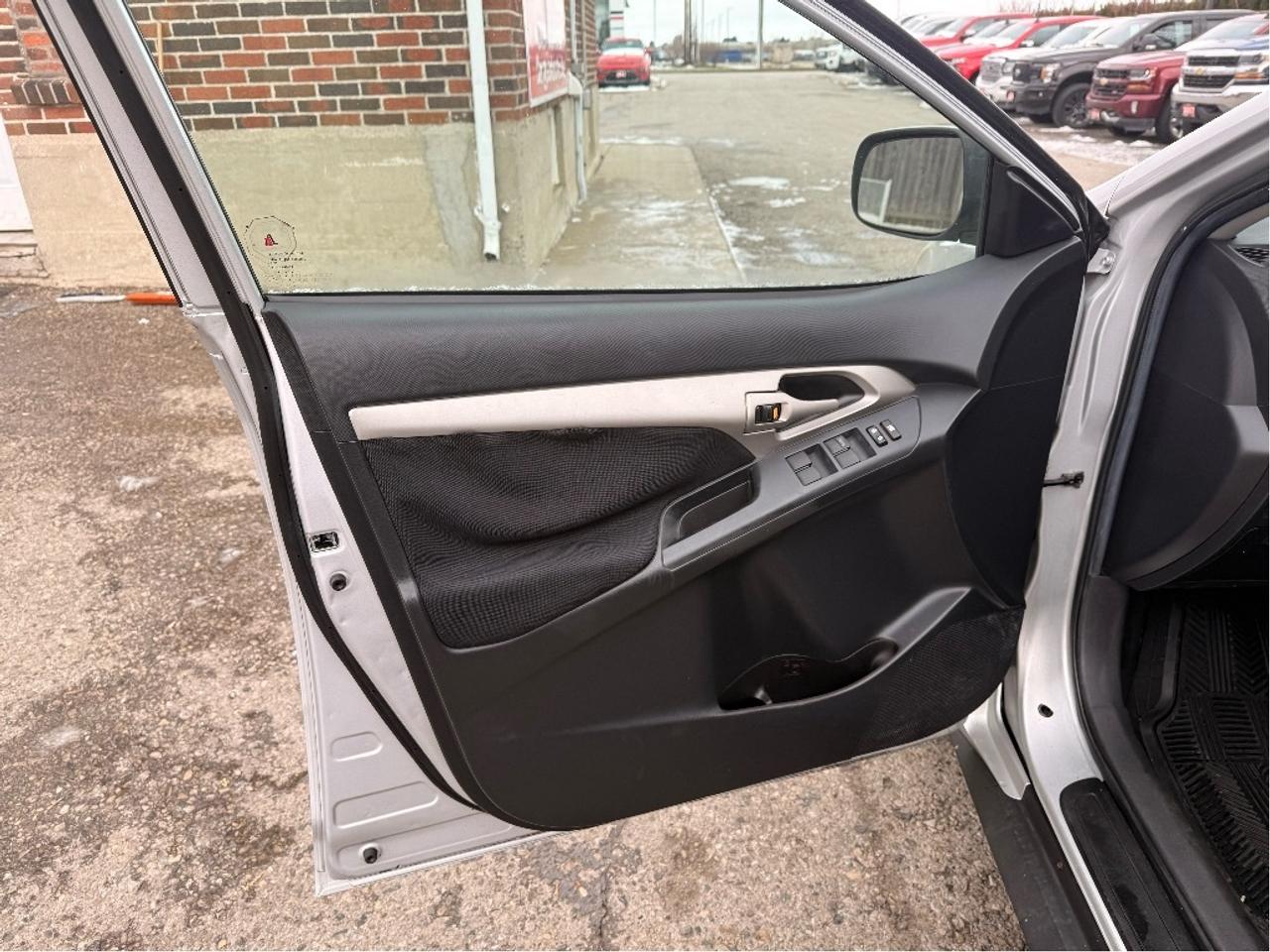 2009 Pontiac Vibe  Photo