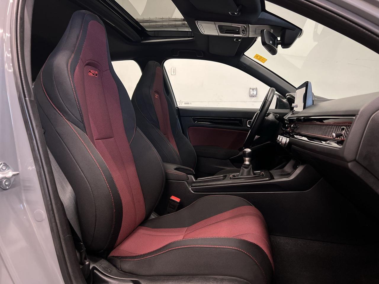 2025 Honda Civic SI | 6-SPEED |200HP |SUNROOF | HTD SEATS | CARPLAY Photo
