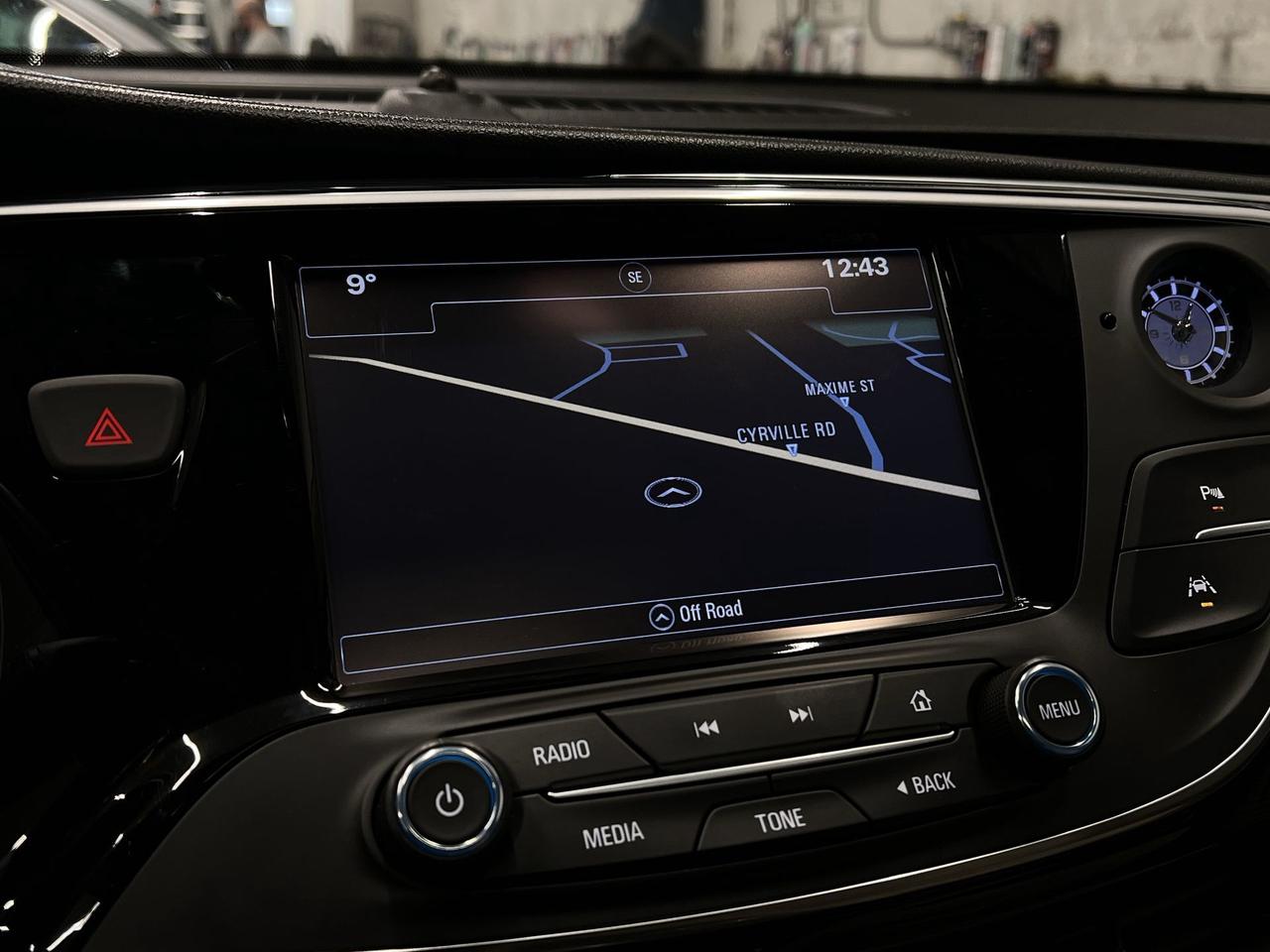 2017 Buick Envision PREMIUM AWD |HTD LEATHER |PANO ROOF | REMOTE START Photo