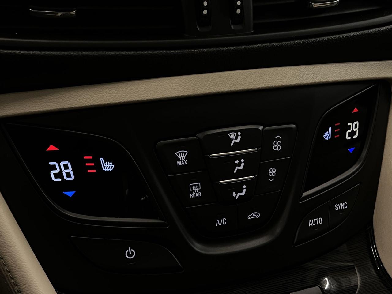 2017 Buick Envision PREMIUM AWD |HTD LEATHER |PANO ROOF | REMOTE START Photo