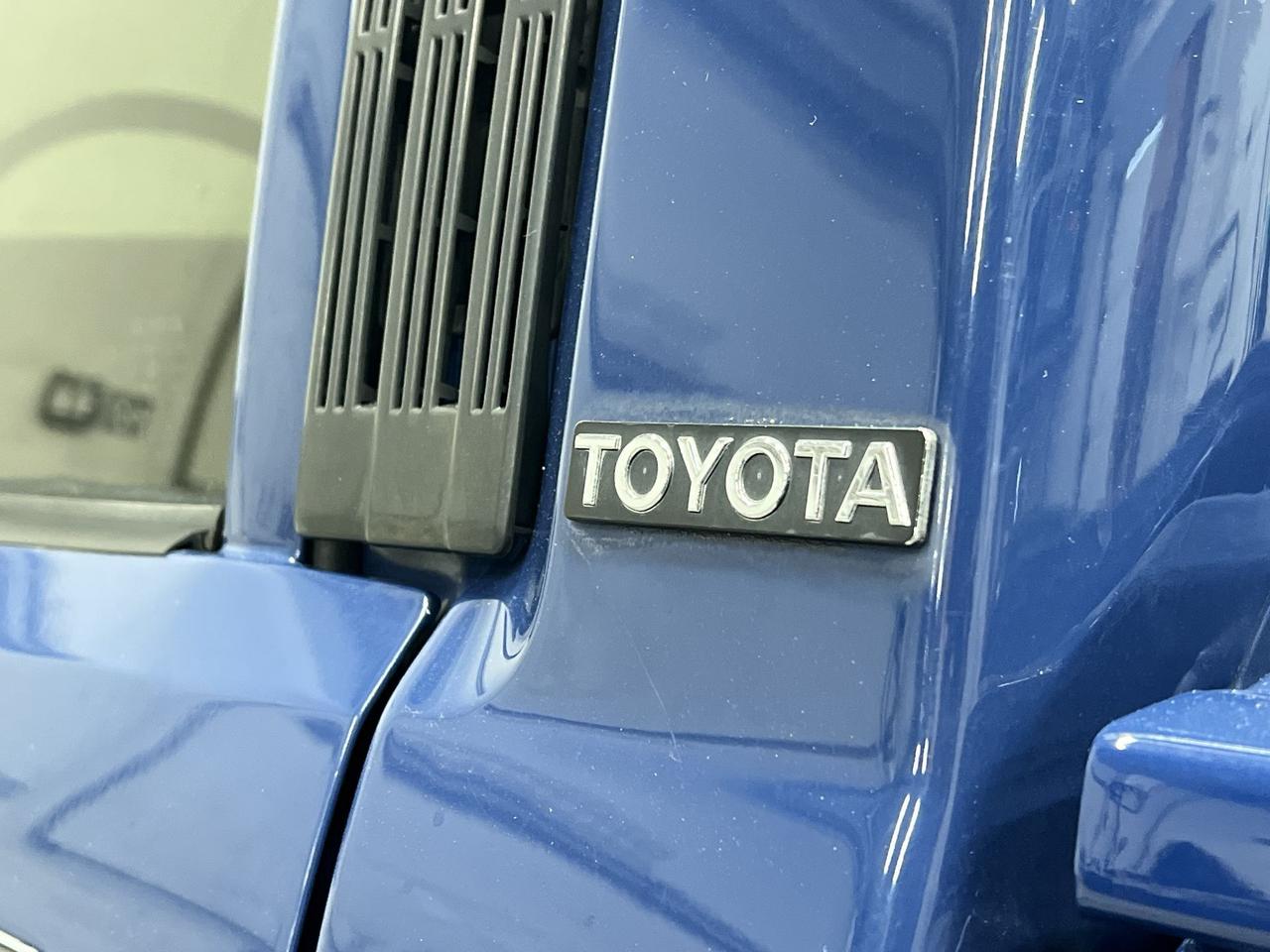 13747934