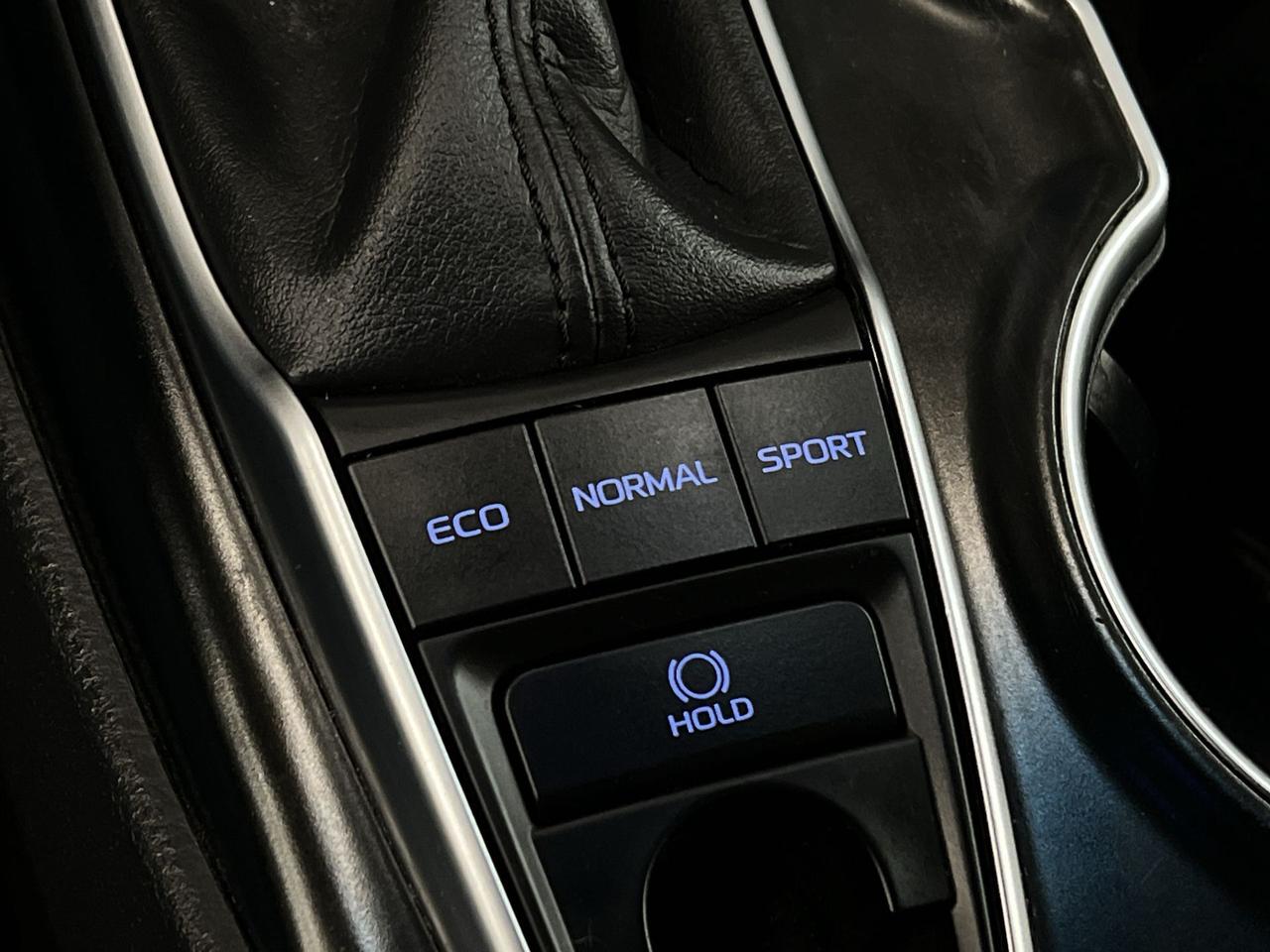 2018 Toyota Camry XSE | ONLY 61,000KMS! | HTD LEATHER | PANO ROOF Photo