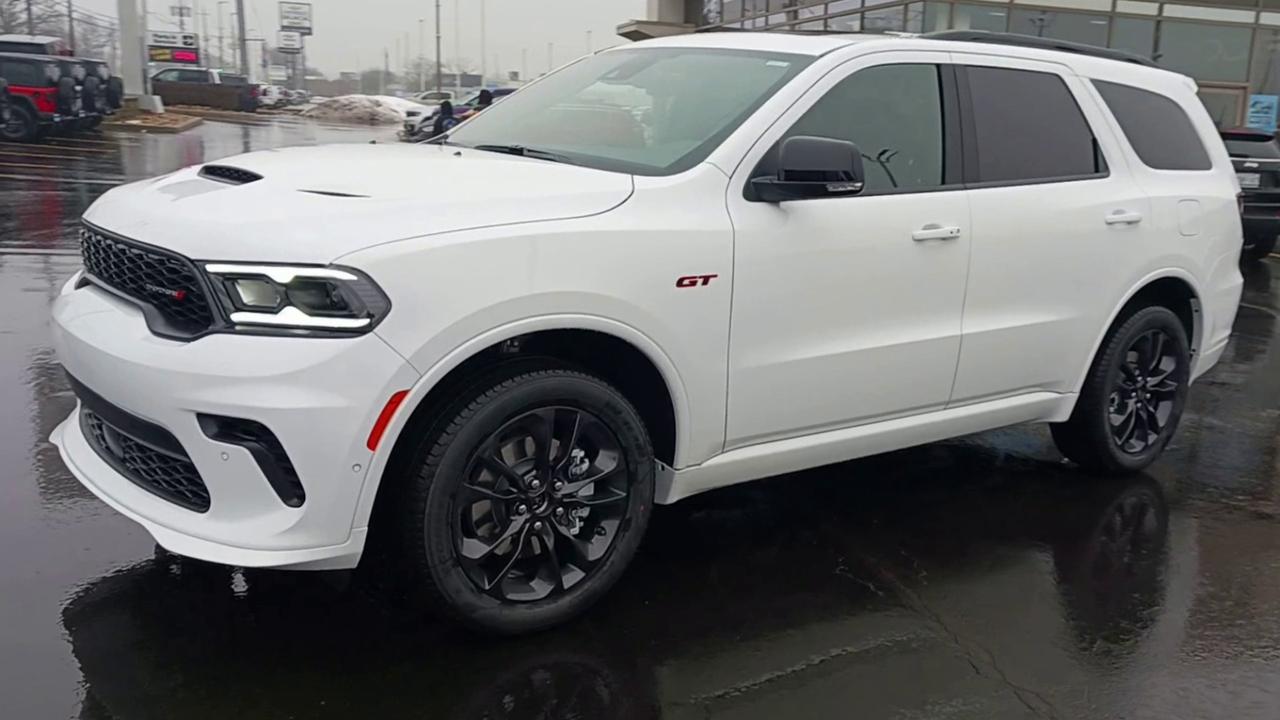 2026 Dodge Durango GT PLUS AWD Photo3