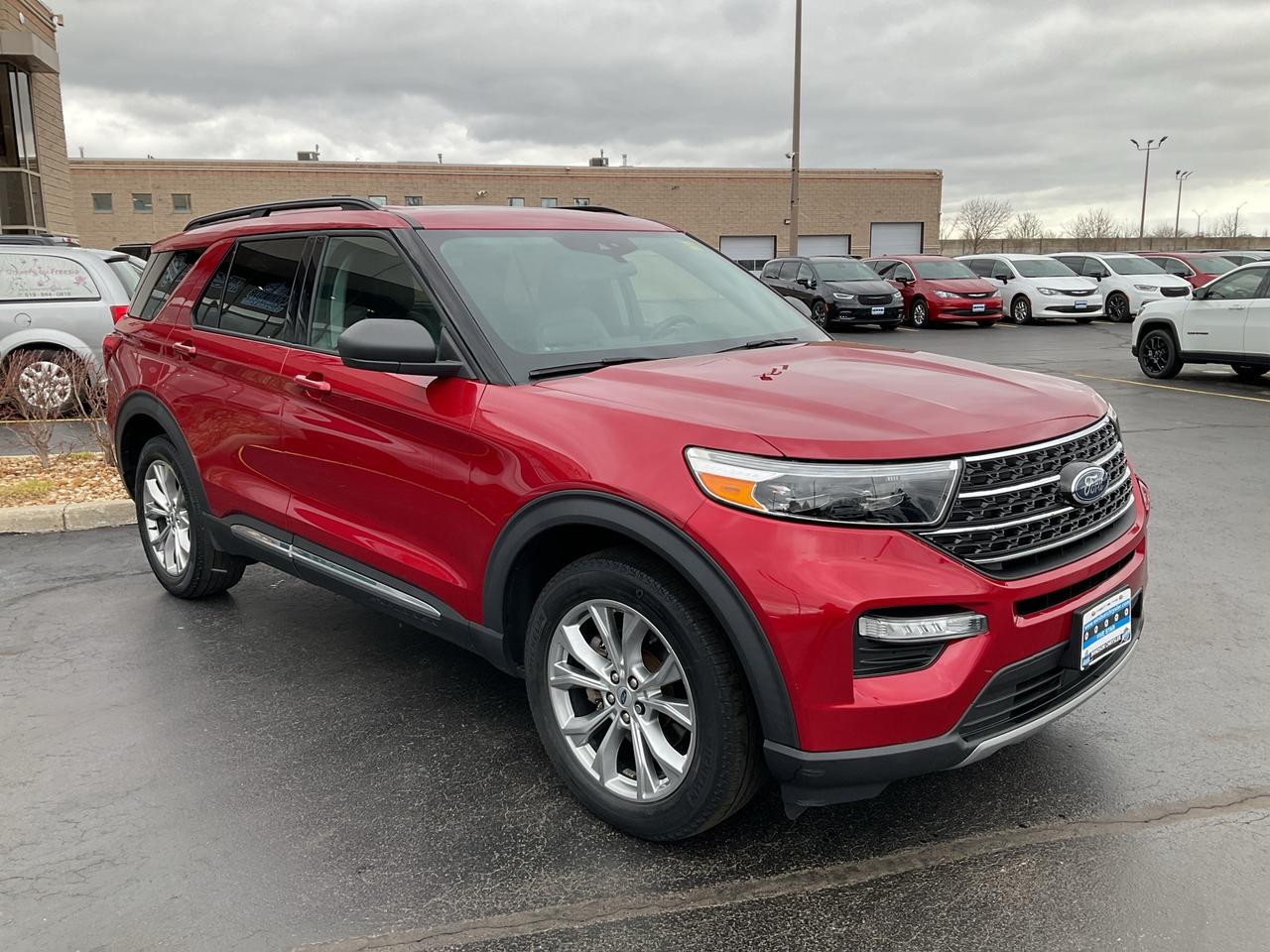 2020 Ford Explorer  Photo